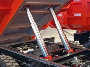 MT5 Mining diesel underground dump truck